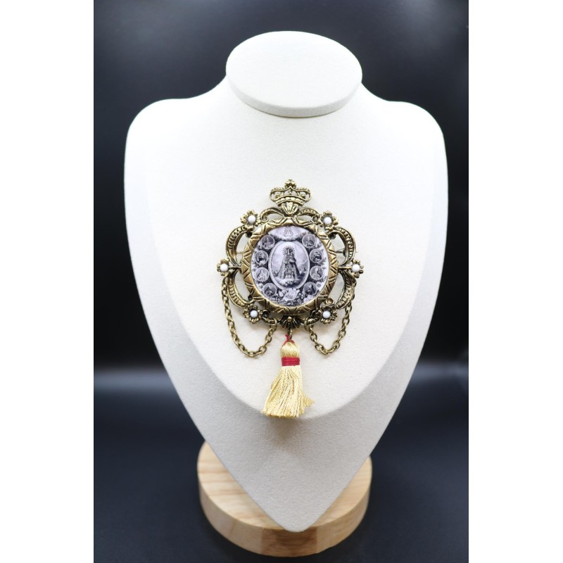 Broche