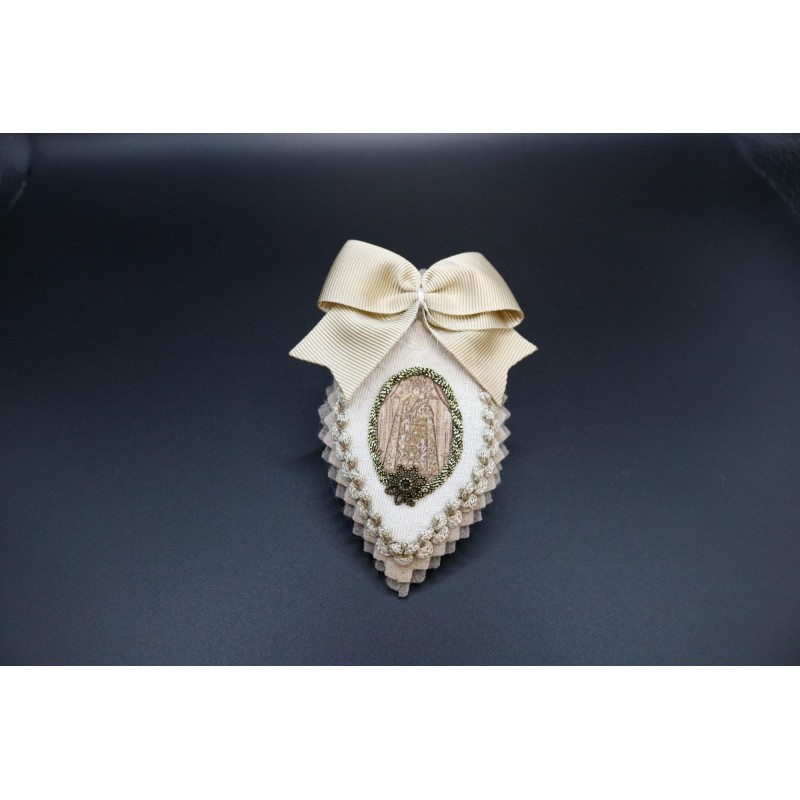 Broche
