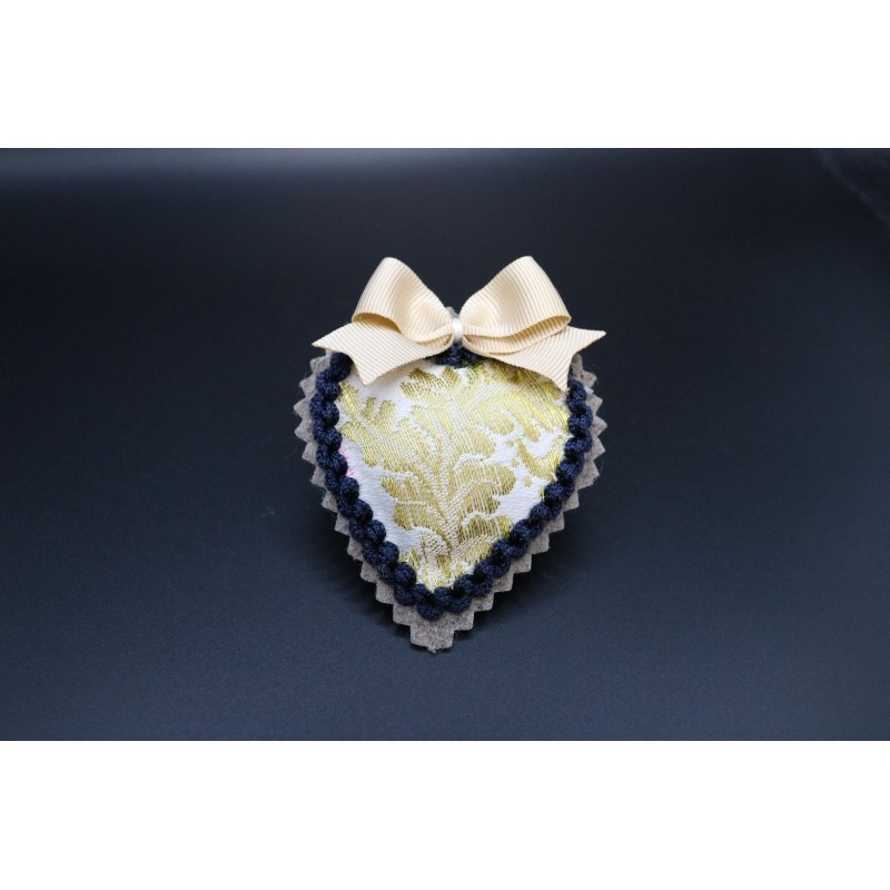 Broche